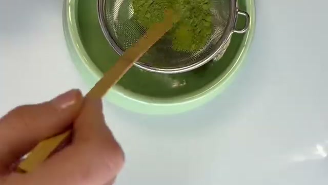 Nocna owsianka z matchą