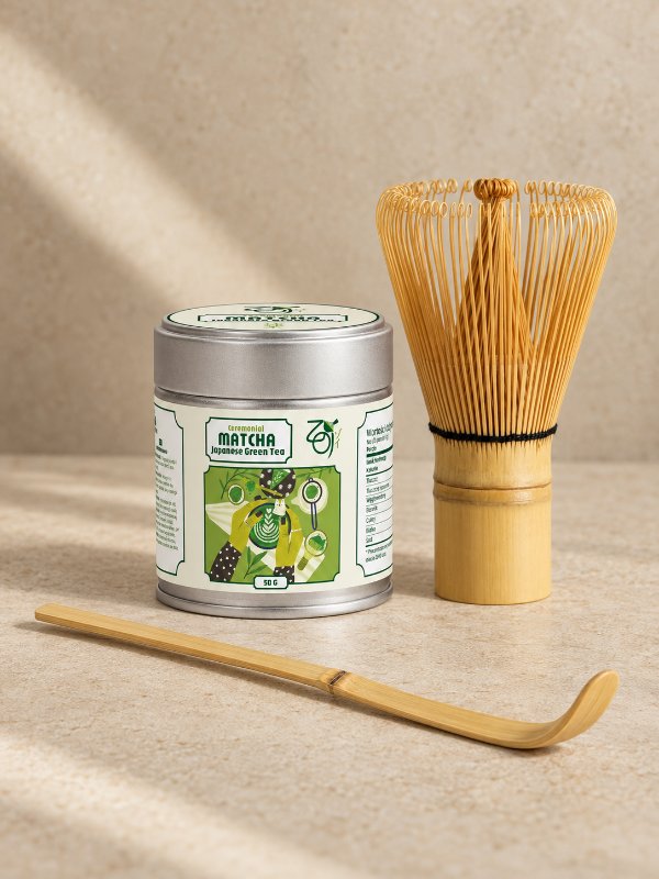 Zestaw bambusowy z matchą ceremonialną: puszka ZOI 50 g, chasen (bambusowa miotełka) i chashaku (bambusowa łyżeczka)